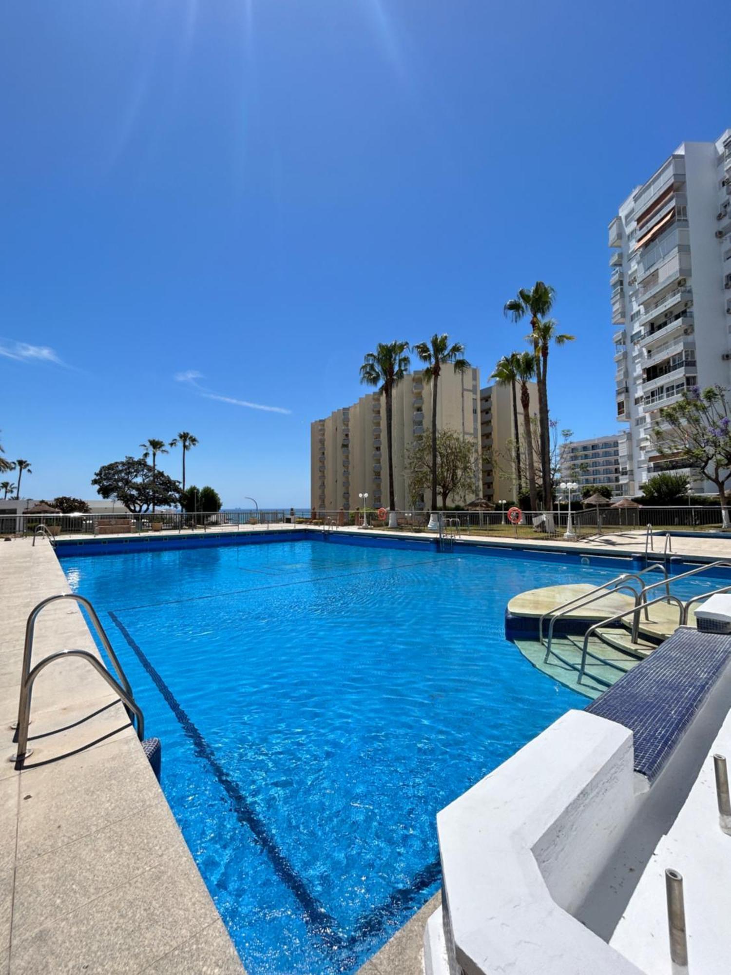 Diana Apartment - Terrace And Pool - 80M From The Beach Benalmádena Extérieur photo